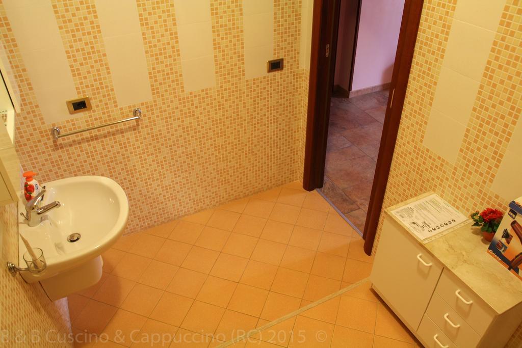 Cuscino & Cappuccino Bed and Breakfast Ρέτζιο ντι Καλάμπρια Δωμάτιο φωτογραφία
